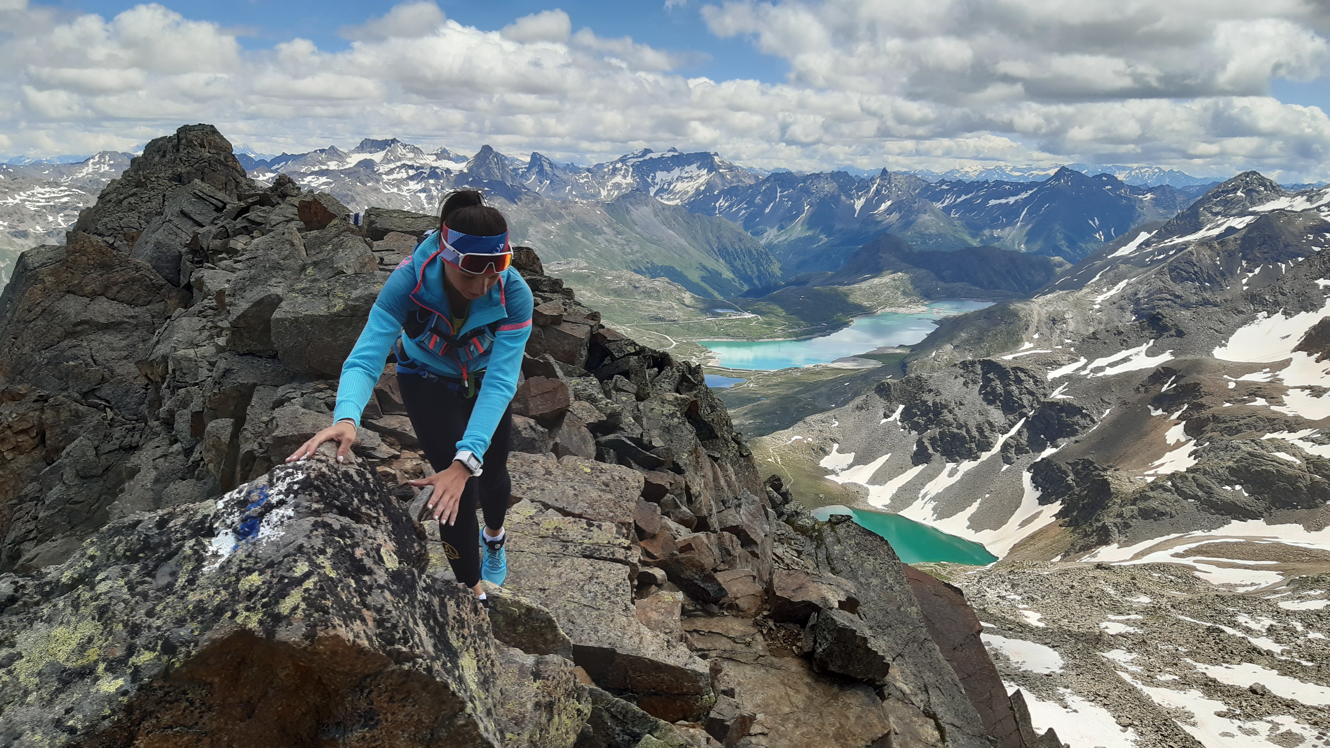 zaistená_cesta_hrebeňom_na_Munt_Pers_